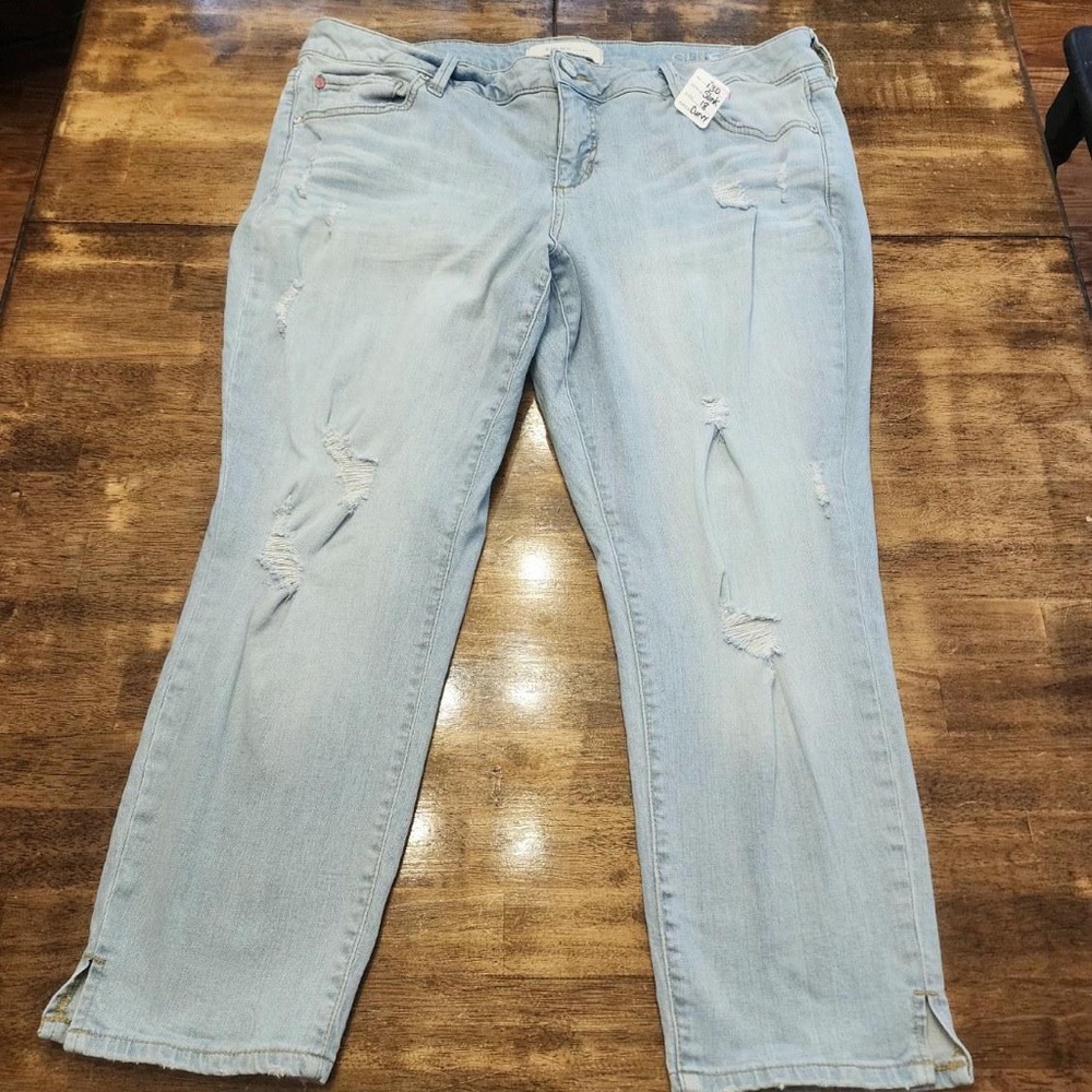 Used - Distressed SLINK Jeans - Curvy Size 18